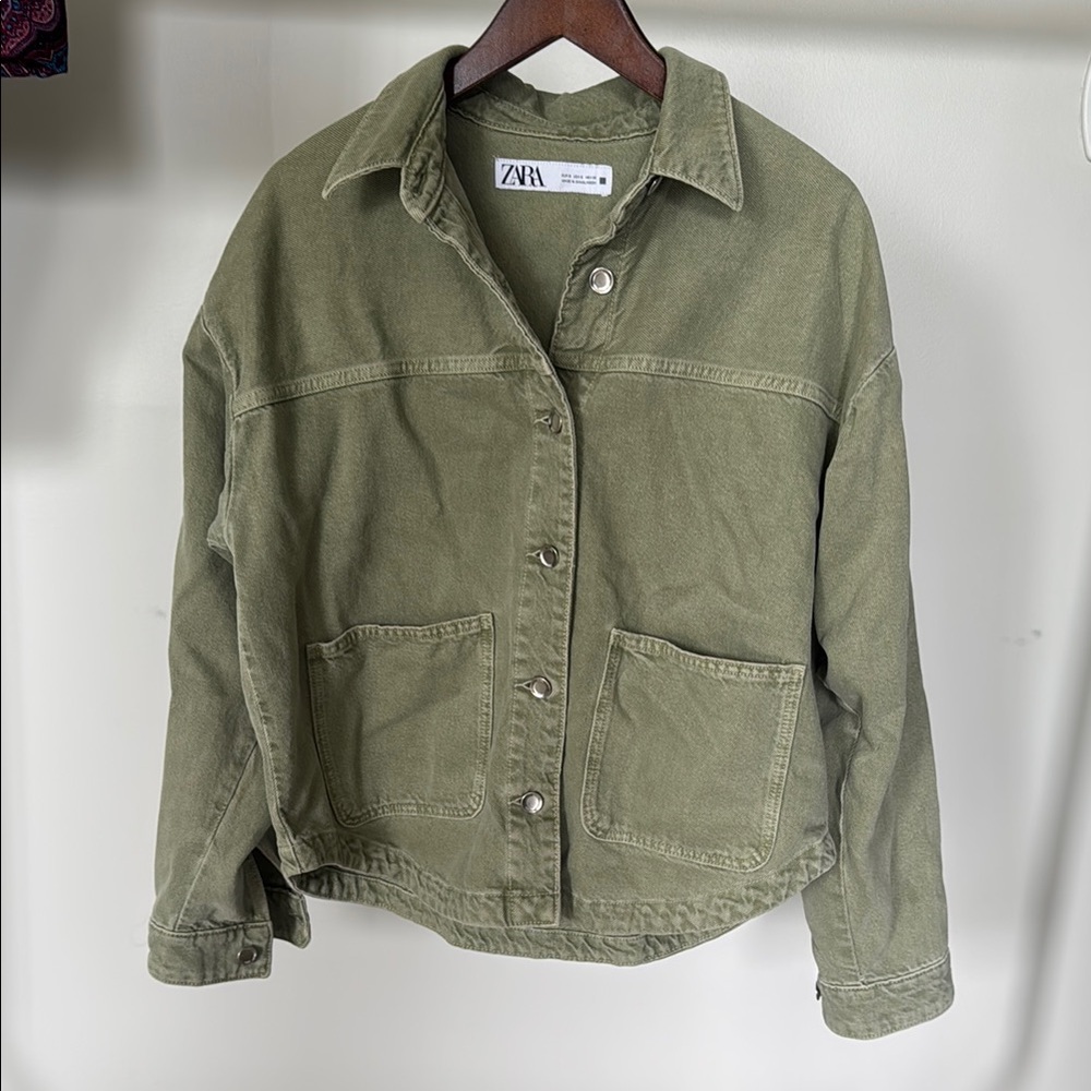 Zara Green Utility Jacket Modern Relaxed Fit Size Small